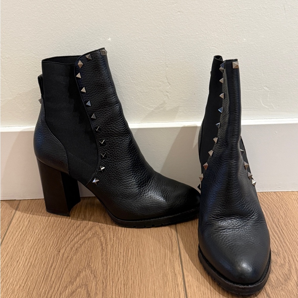 Valentino Bold Red Shoe Box